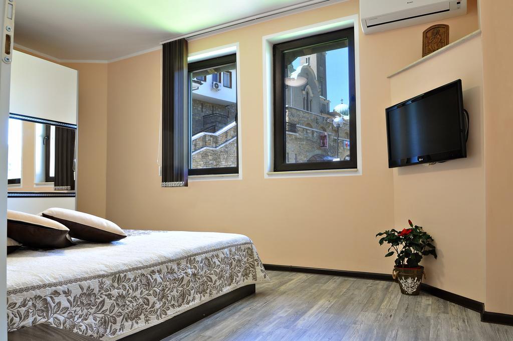 St George Apartment Veliko Tarnovo Buitenkant foto